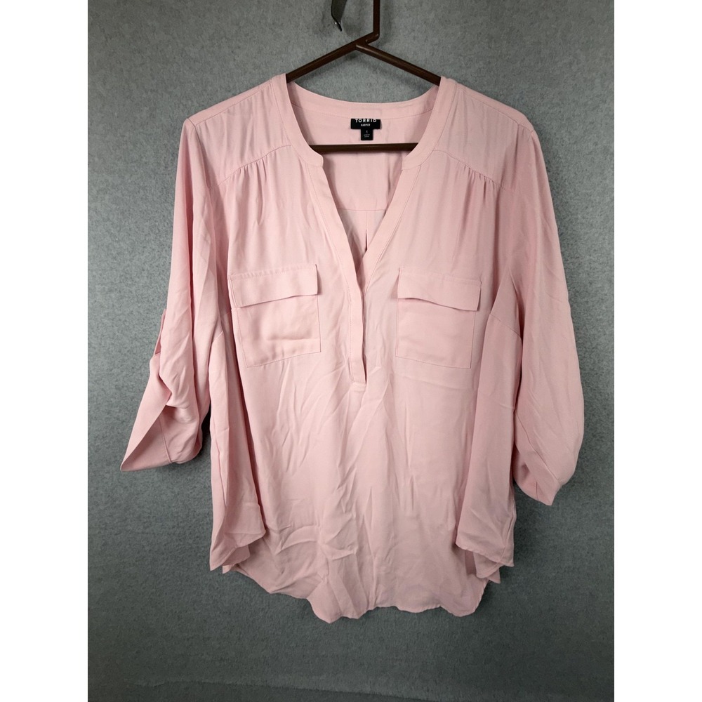 Torrid Blouse Womens 1 (1X) Pink‎ Harper V Neck Roll Tab 3/4 Sleeve Tunic Top